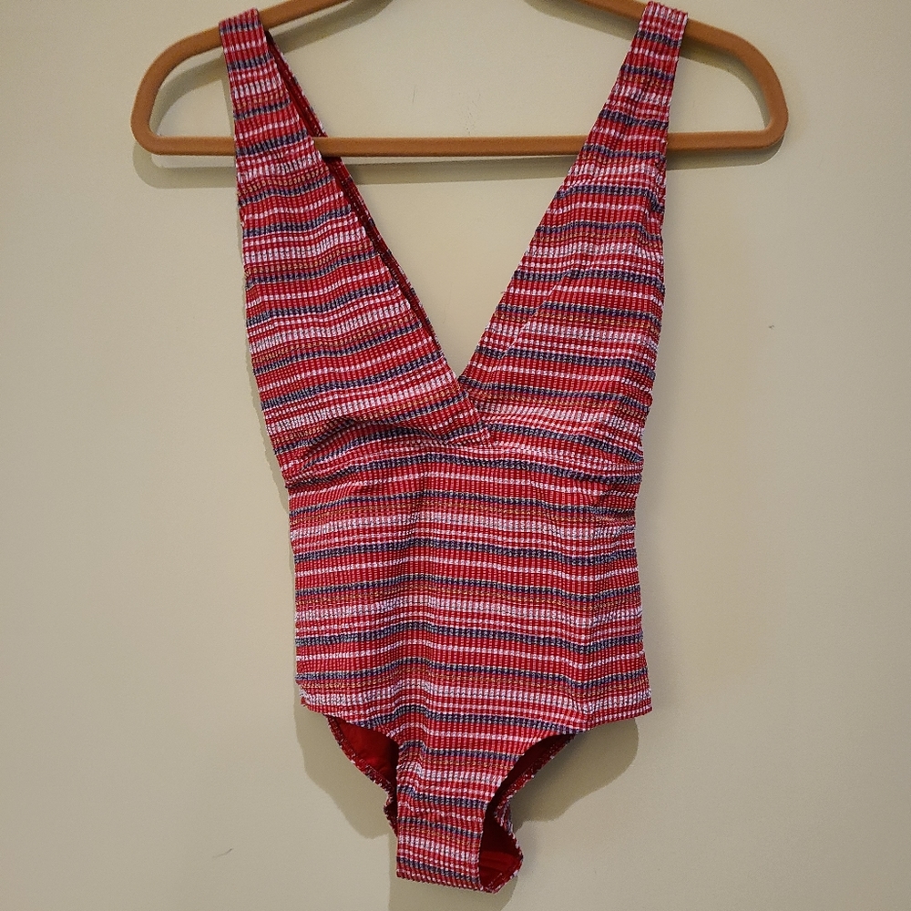 Sezane Swimsuit - Picture 3 of 5